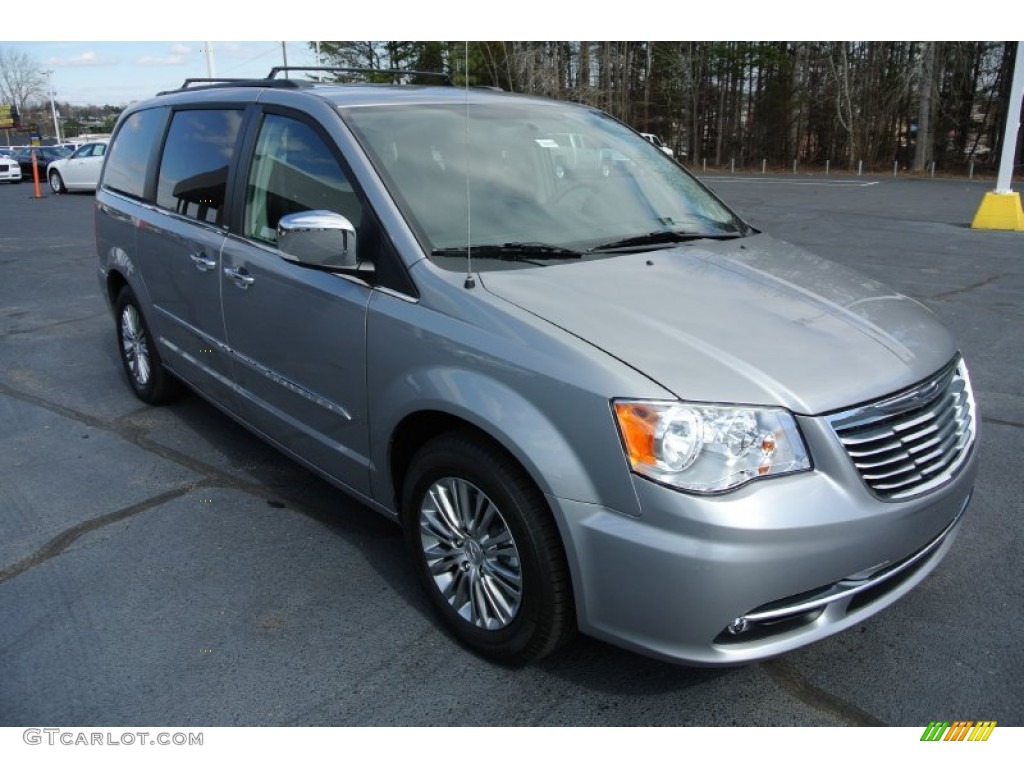 2013 Town & Country Touring - L - Billet Silver Metallic / Black/Light Graystone photo #1