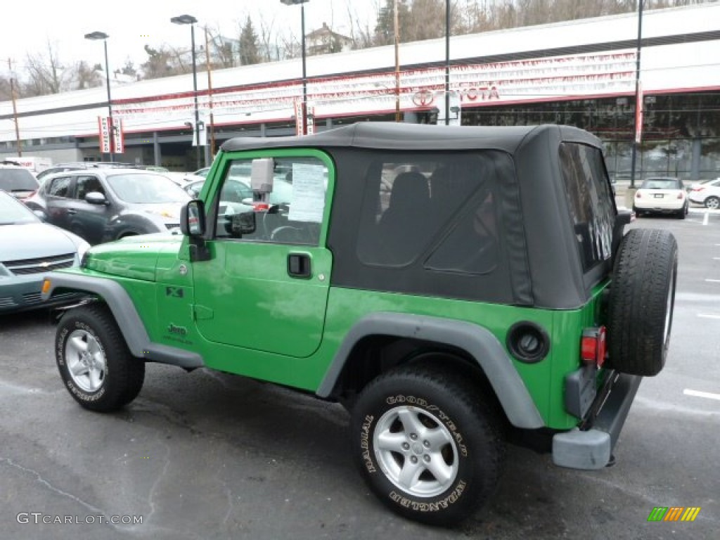 2005 Wrangler X 4x4 - Electric Lime Green Pearl / Dark Slate Gray photo #16