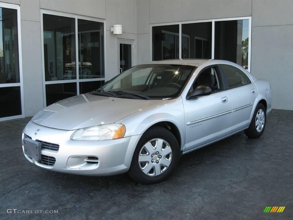 2001 Stratus SE Sedan - Bright Silver Metallic / Dark Slate Gray photo #1