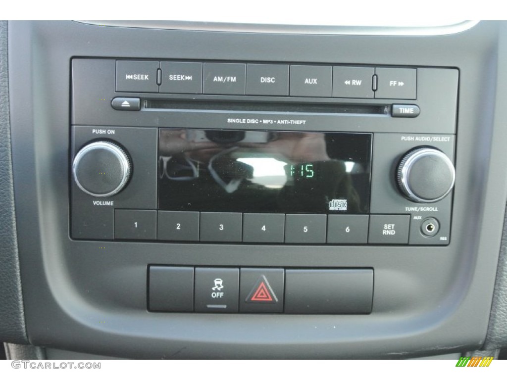 2013 Dodge Avenger SE Audio System Photo #78091327