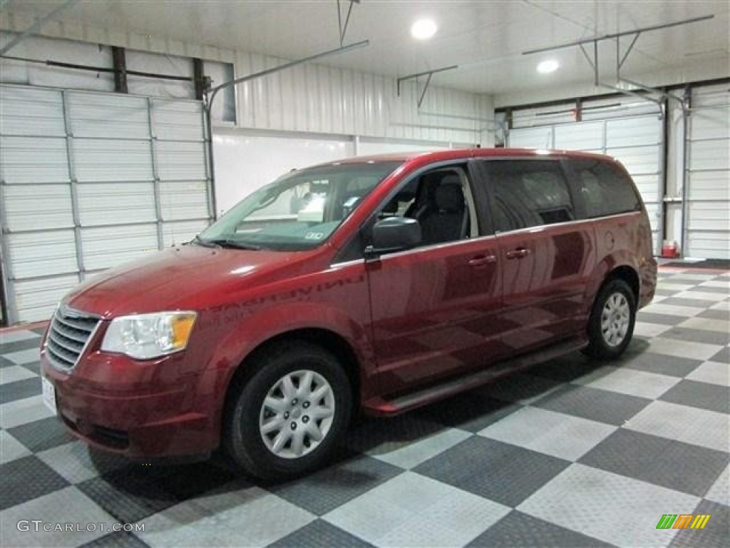 2009 Town & Country LX - Deep Crimson Crystal Pearl / Medium Slate Gray/Light Shale photo #4
