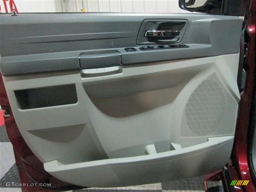 2009 Town & Country LX - Deep Crimson Crystal Pearl / Medium Slate Gray/Light Shale photo #9