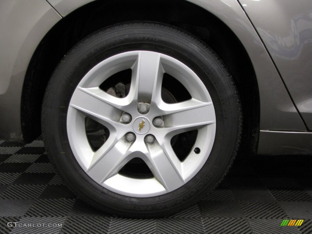 2010 Chevrolet Malibu LS Sedan Wheel Photo #78093670