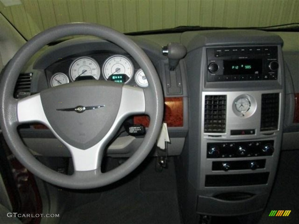 2009 Town & Country LX - Deep Crimson Crystal Pearl / Medium Slate Gray/Light Shale photo #13