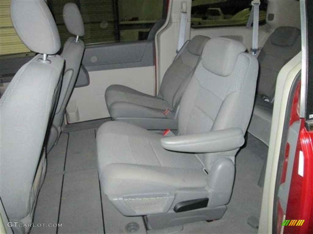 2009 Town & Country LX - Deep Crimson Crystal Pearl / Medium Slate Gray/Light Shale photo #19