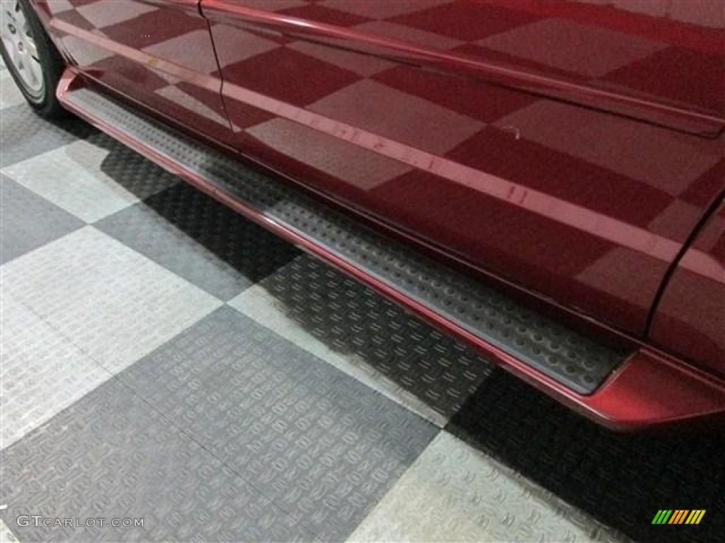 2009 Town & Country LX - Deep Crimson Crystal Pearl / Medium Slate Gray/Light Shale photo #22