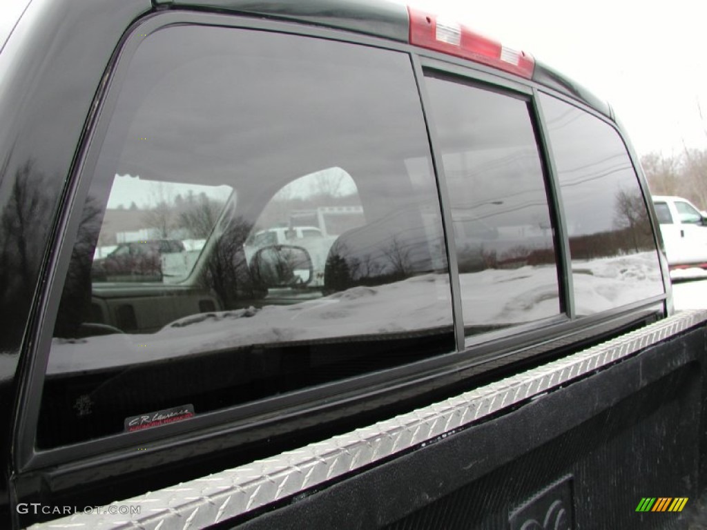 2003 Ram 2500 Laramie Quad Cab 4x4 - Black / Taupe photo #27