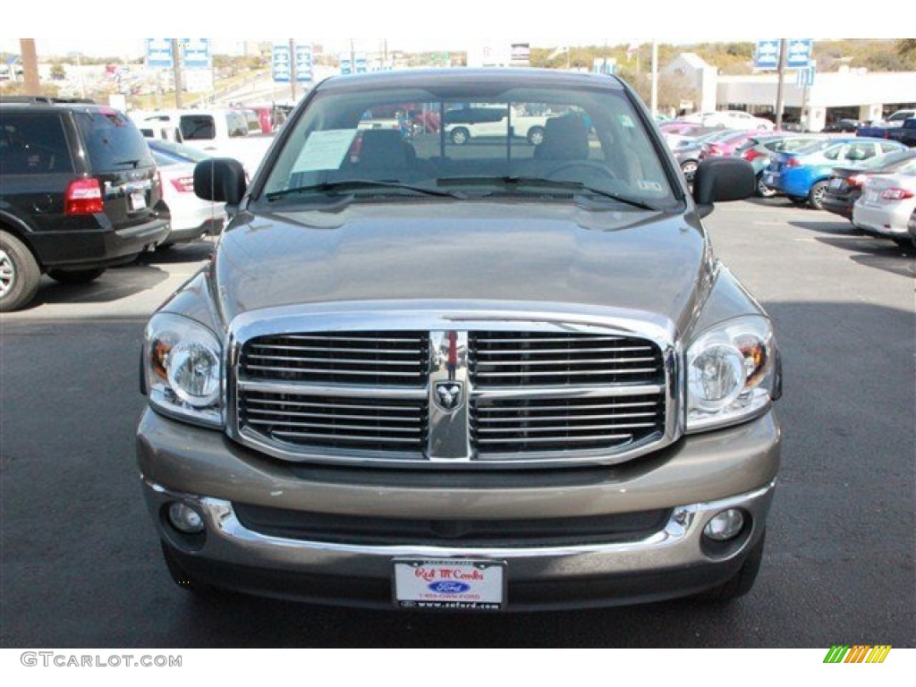 2008 Ram 1500 Lone Star Edition Quad Cab 4x4 - Light Khaki Metallic / Medium Slate Gray photo #4