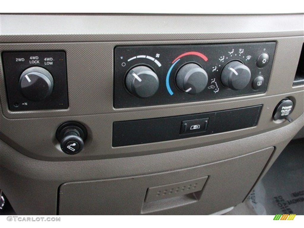 2008 Ram 1500 Lone Star Edition Quad Cab 4x4 - Light Khaki Metallic / Medium Slate Gray photo #43