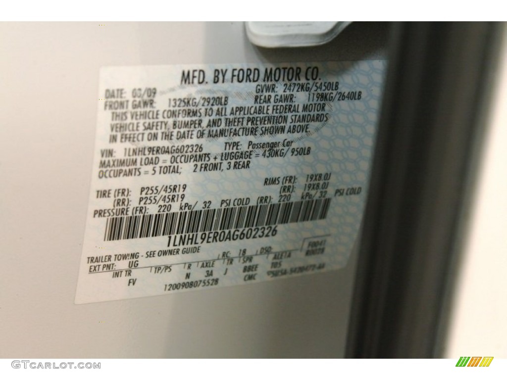 2010 MKS Color Code UG for White Platinum Metallic Tri-Coat Photo #78096569