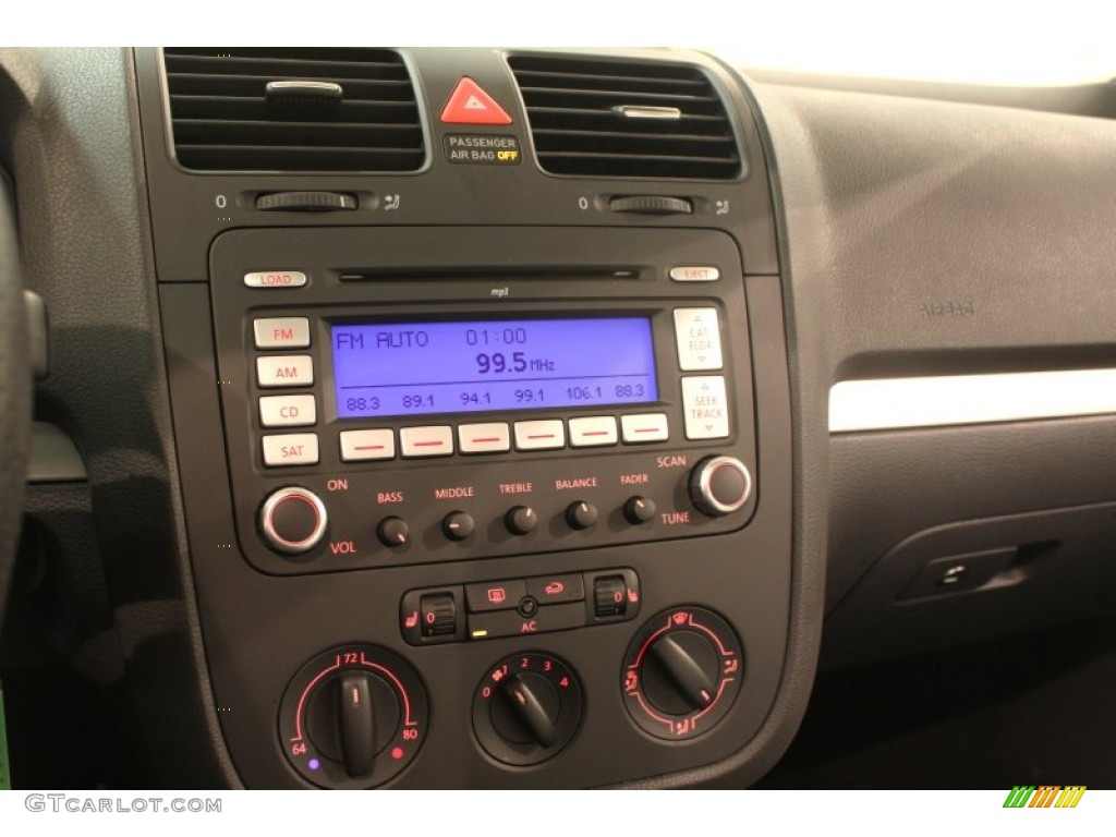 2009 Volkswagen GTI 4 Door Controls Photo #78097157