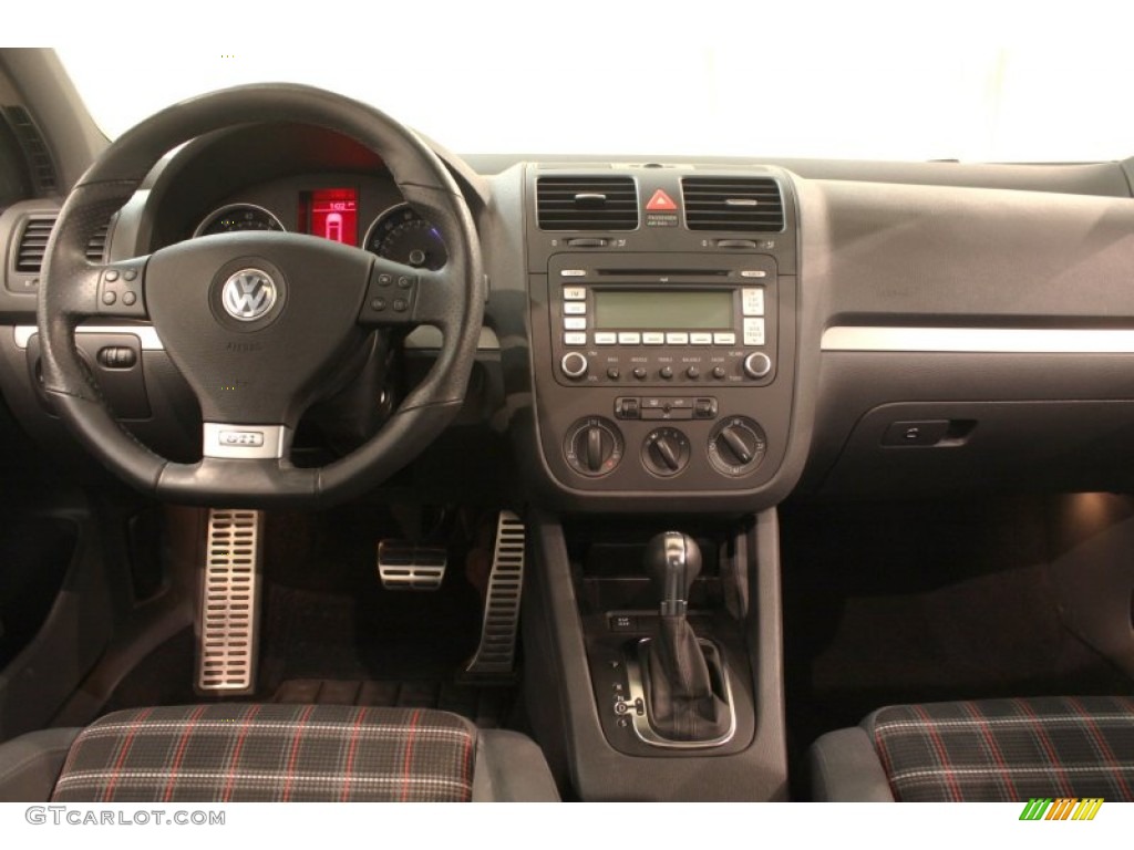 2009 Volkswagen GTI 4 Door Interlagos Black Cloth Dashboard Photo #78097262