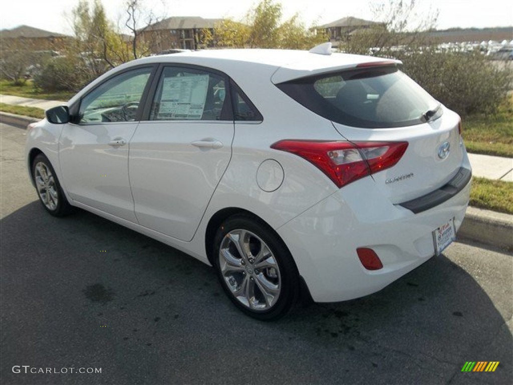 2013 Elantra GT - Monaco White / Black photo #4