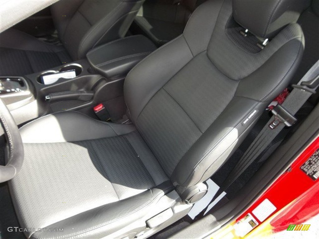 2013 Hyundai Genesis Coupe 3.8 Grand Touring Front Seat Photos