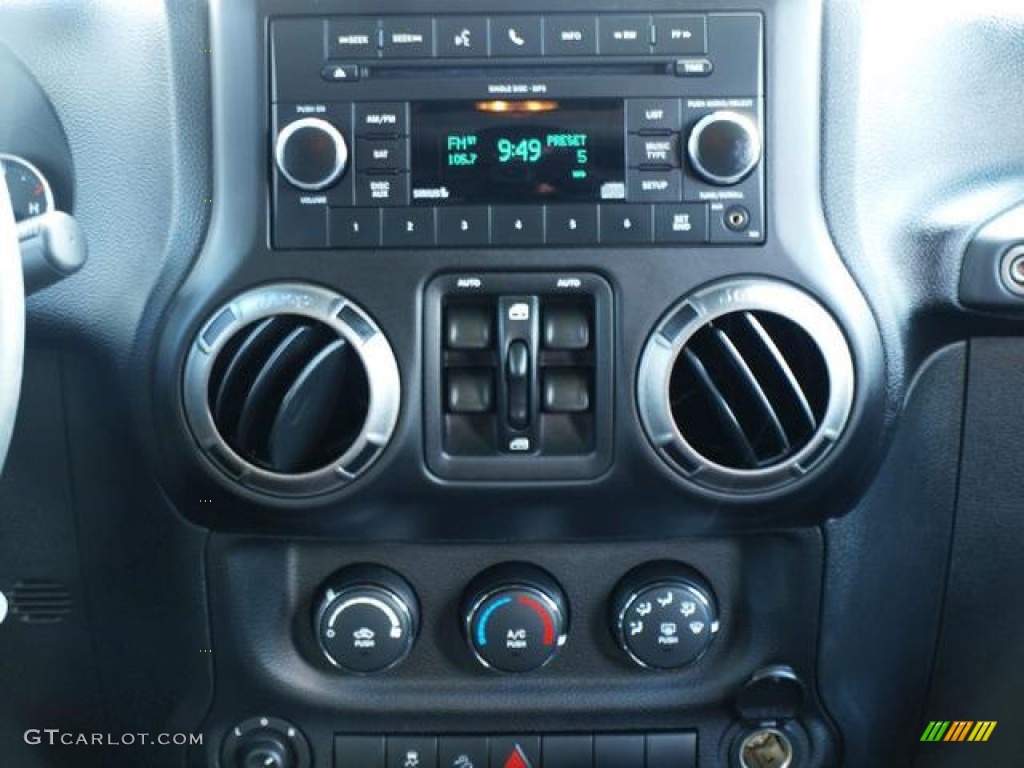2011 Jeep Wrangler Unlimited Mojave 4x4 Controls Photos
