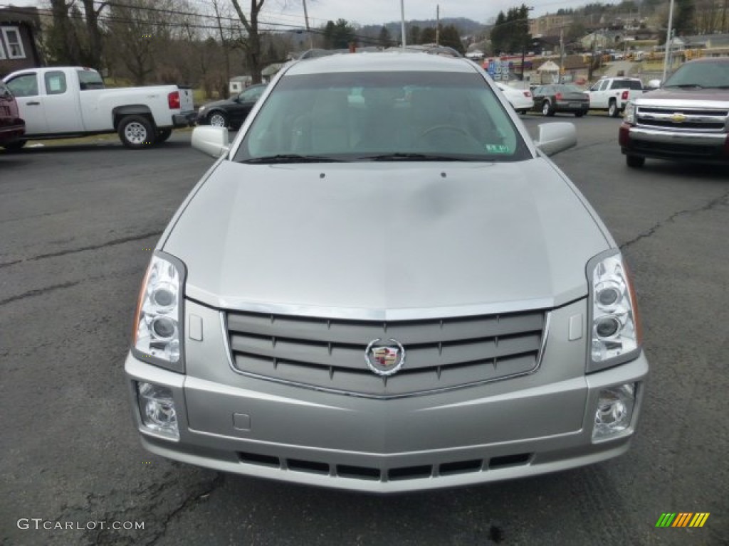 2004 SRX V8 - Light Platinum Metallic / Light Gray photo #2