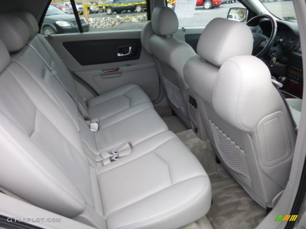 Light Gray Interior 2004 Cadillac SRX V8 Photo #78101184