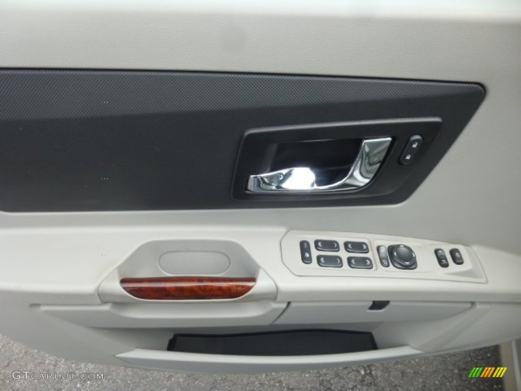 2004 Cadillac SRX V8 Controls Photo #78101294