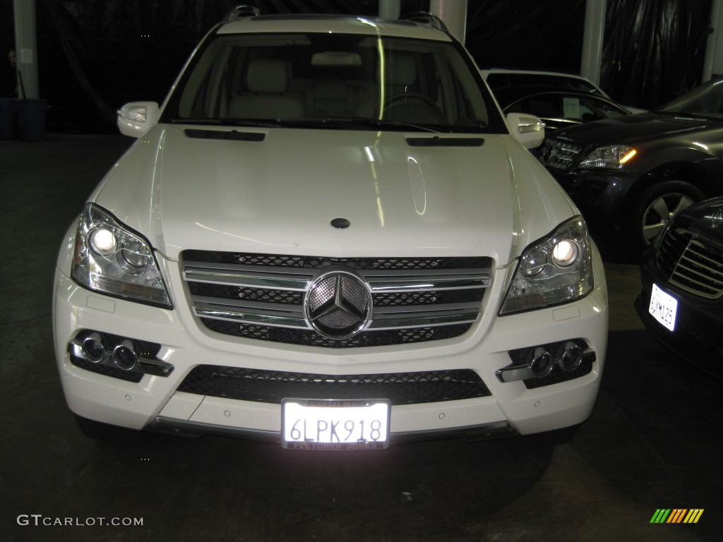 Arctic White Mercedes-Benz GL