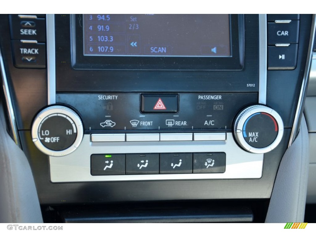 2012 Toyota Camry LE Controls Photo #78104202