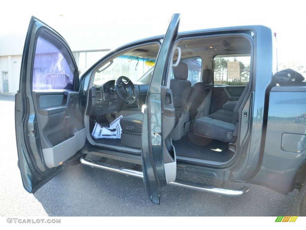2004 Titan SE Crew Cab 4x4 - Deep Water Blue/Green / Graphite/Titanium photo #11