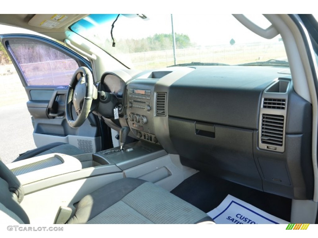 2004 Titan SE Crew Cab 4x4 - Deep Water Blue/Green / Graphite/Titanium photo #20