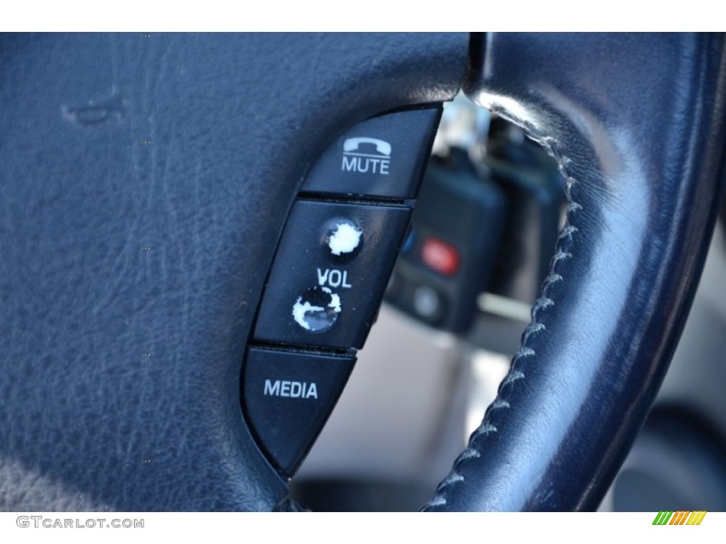 2005 Ford Thunderbird Premium Roadster Controls Photo #78106088