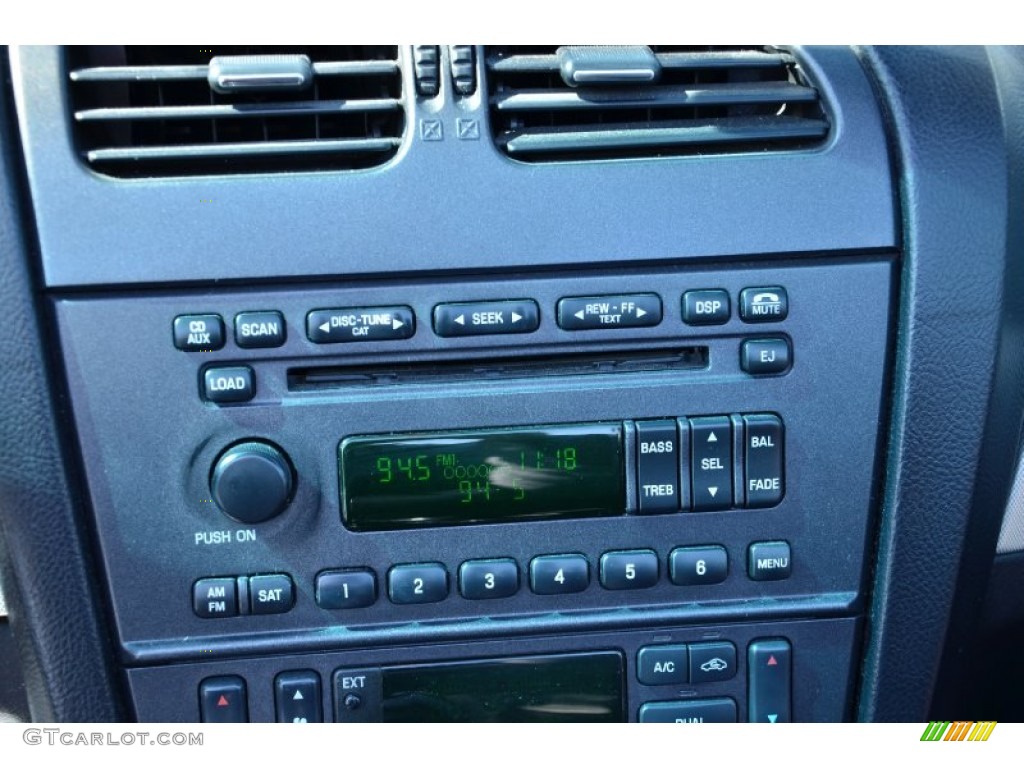 2005 Ford Thunderbird Premium Roadster Audio System Photo #78106145