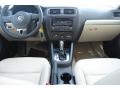 Black Uni - Jetta SE Sedan Photo No. 22