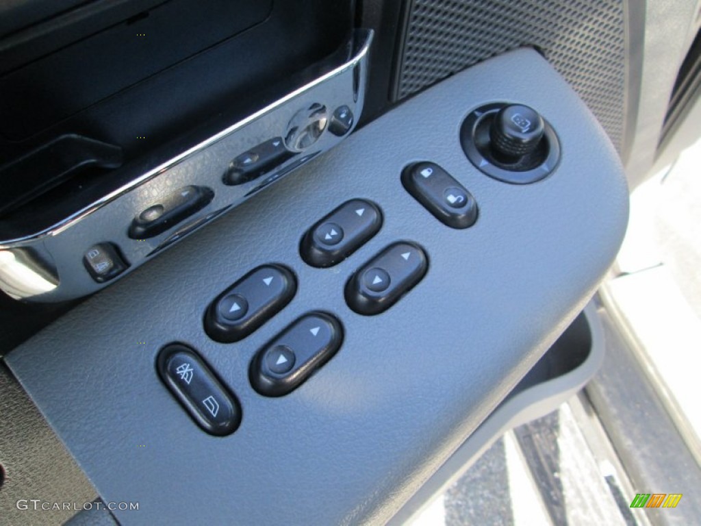 2004 F150 XLT SuperCrew 4x4 - Black / Medium/Dark Flint photo #13