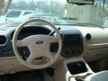 2004 Black Ford Expedition XLT 4x4  photo #13