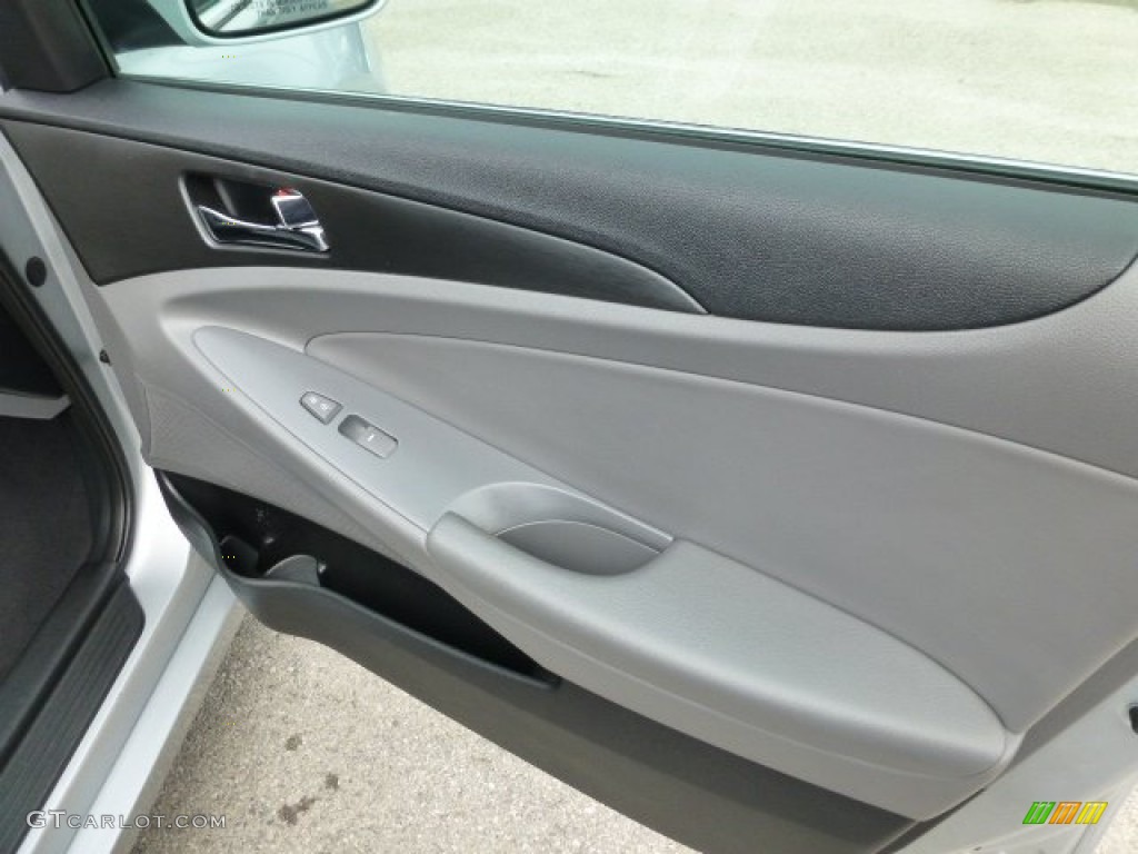 2011 Hyundai Sonata GLS Gray Door Panel Photo #78110984
