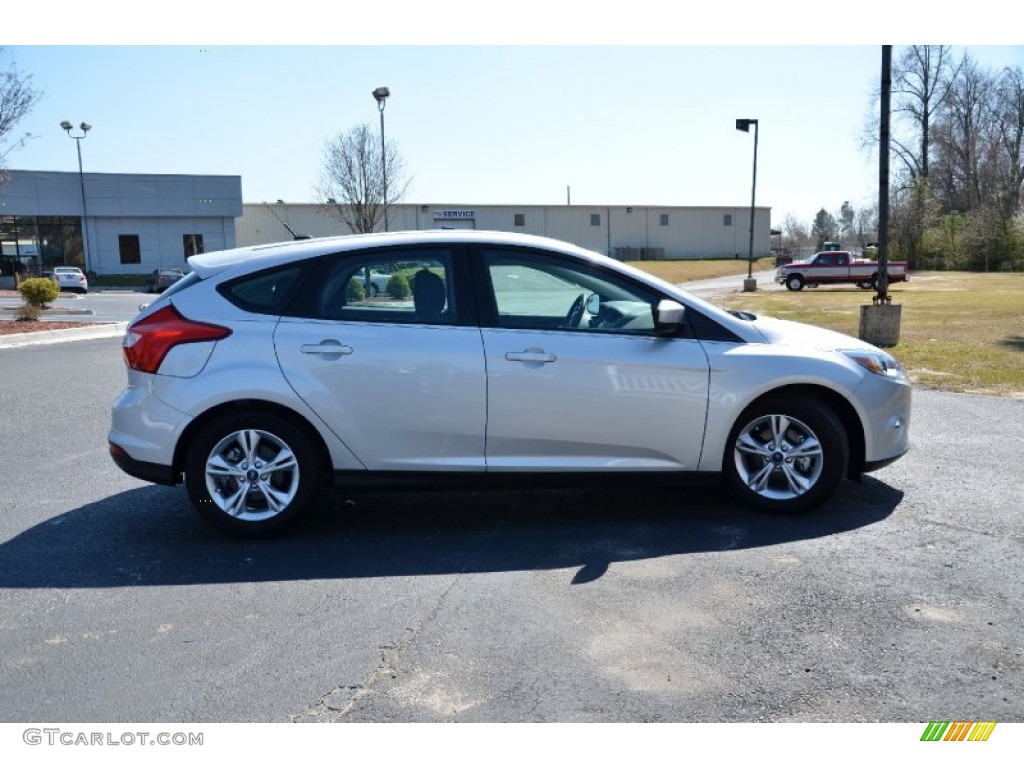 2012 Focus SE Sport 5-Door - Ingot Silver Metallic / Two-Tone Sport photo #4