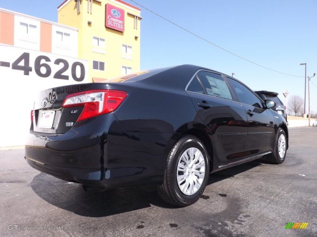 2013 Camry Hybrid LE - Attitude Black Metallic / Ivory photo #8