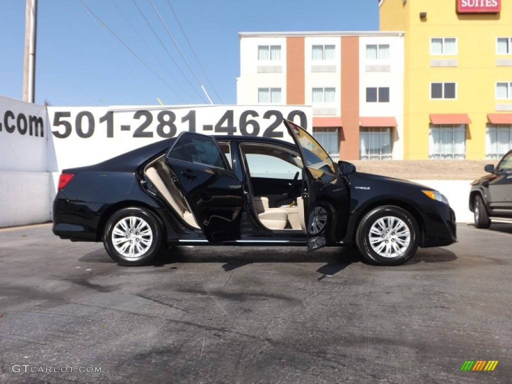 2013 Camry Hybrid LE - Attitude Black Metallic / Ivory photo #10