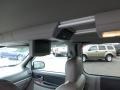 2007 Chevrolet Uplander Medium Gray Interior Entertainment System Photo