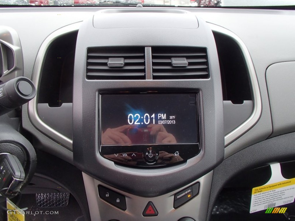 2013 Chevrolet Sonic LTZ Sedan Controls Photo #78119642