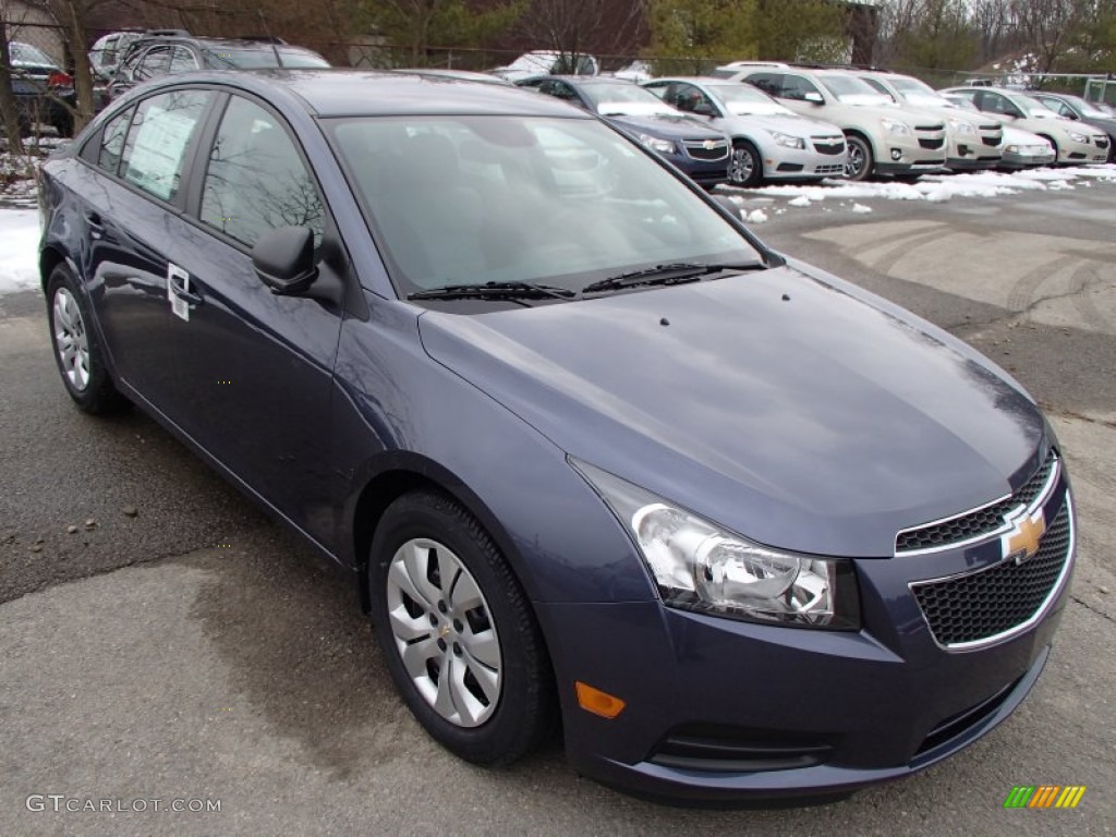 2013 Cruze LS - Atlantis Blue Metallic / Jet Black/Medium Titanium photo #2