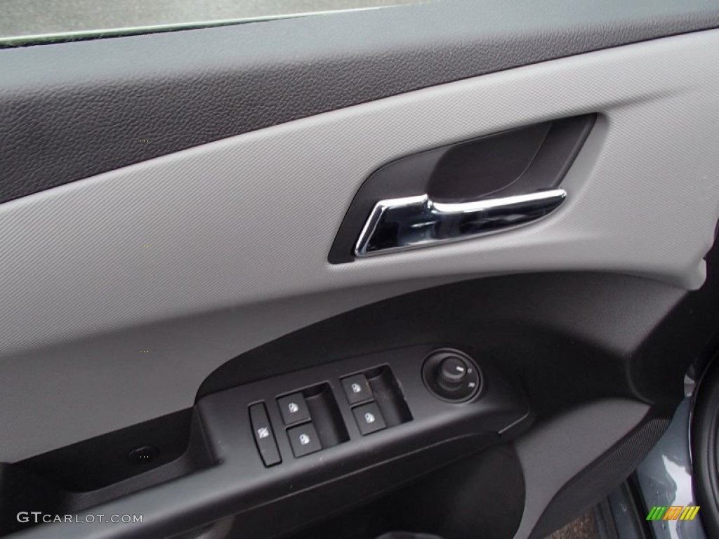 2013 Chevrolet Sonic LTZ Sedan Controls Photo #78120878