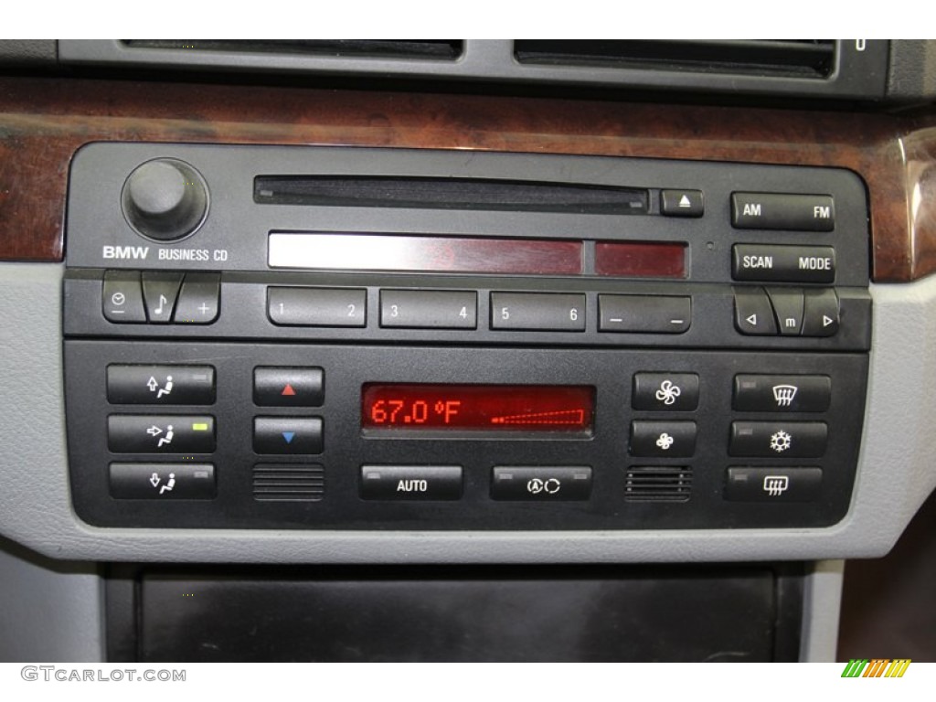 2003 BMW 3 Series 325i Sedan Controls Photo #78122763