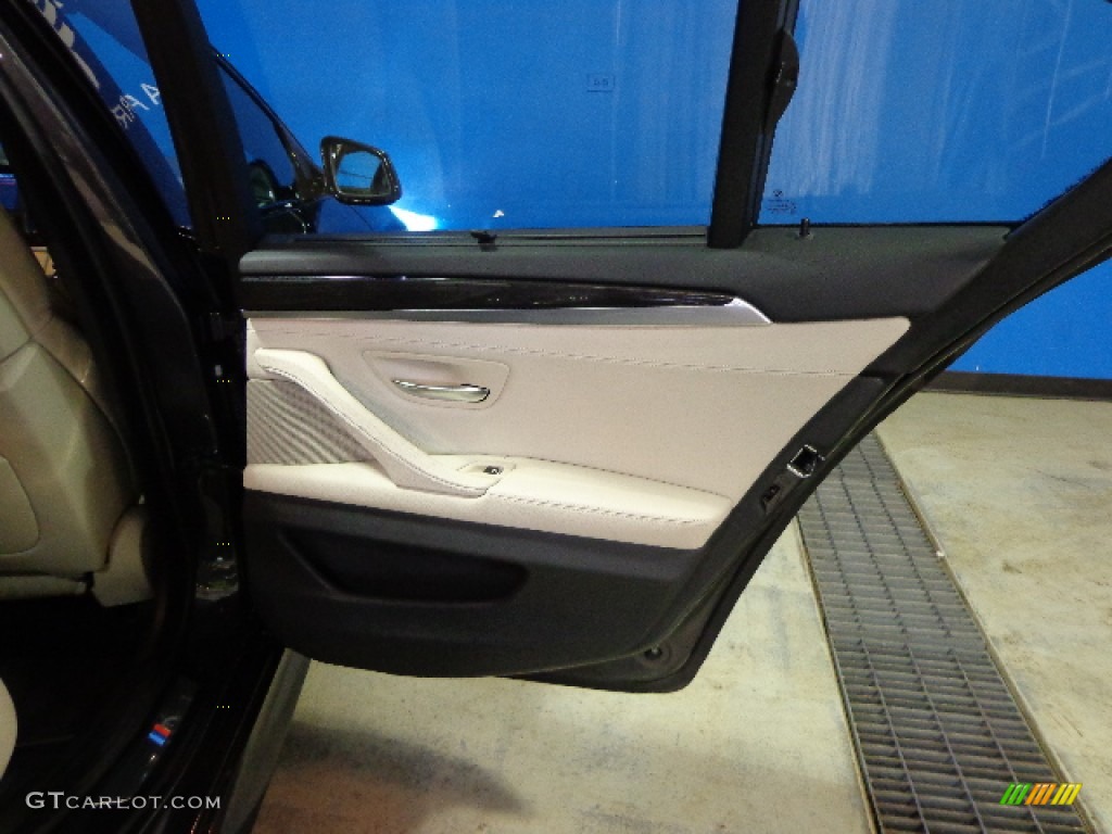 2011 5 Series 550i xDrive Sedan - Dark Graphite Metallic / Oyster/Black photo #25