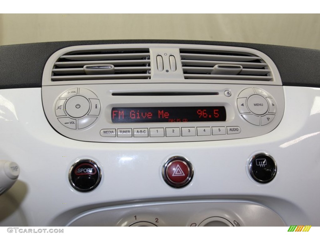 2012 Fiat 500 Pop Audio System Photo #78125570