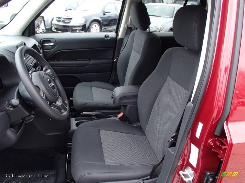 Dark Slate Gray Interior 2014 Jeep Patriot Sport 4x4 Photo #78125685