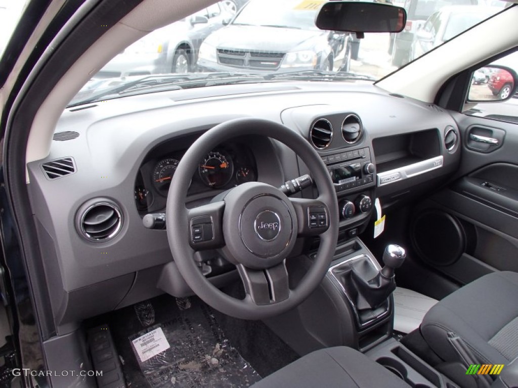 Dark Slate Gray Interior 2014 Jeep Compass Sport Photo #78126530