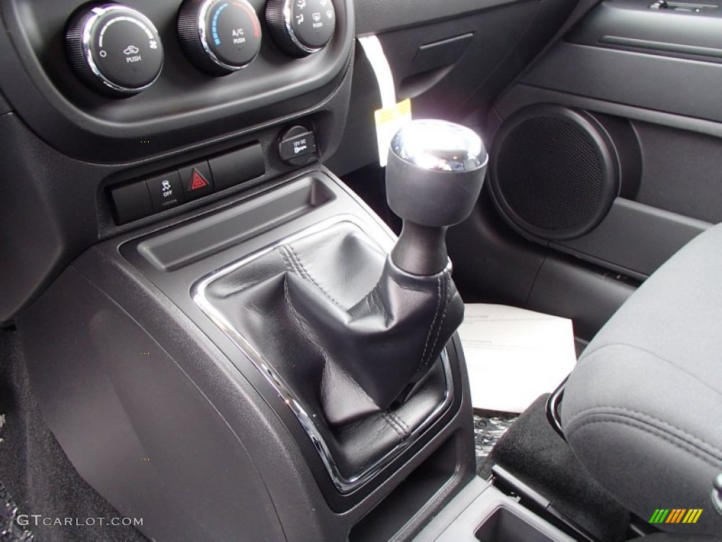 2014 Jeep Compass Sport 6 Speed Automatic Transmission Photo #78126707