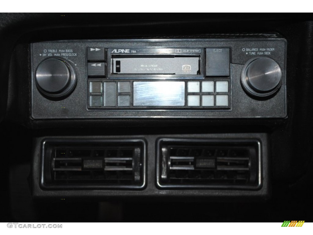 1984 Ferrari 308 GTS Quattrovalvole Audio System Photo #78126816