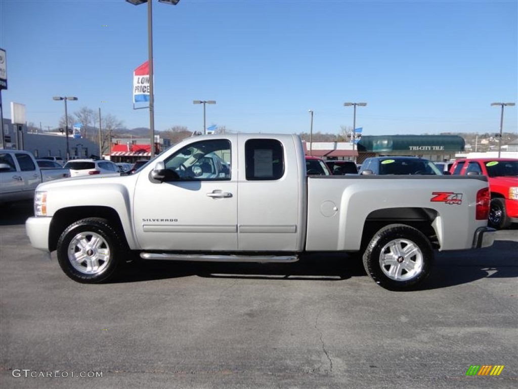 Sheer Silver Metallic 2010 Chevrolet Silverado 1500 LT Extended Cab 4x4 Exterior Photo #78128109