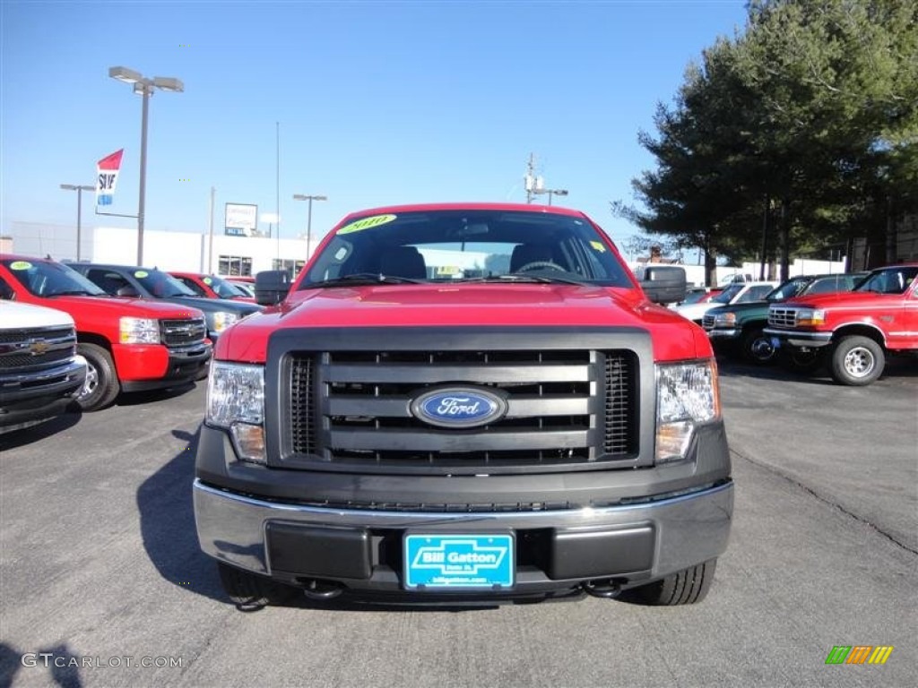 2010 F150 XL SuperCab 4x4 - Vermillion Red / Medium Stone photo #2