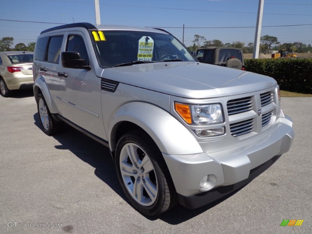 2011 Dodge Nitro Heat 4.0 Exterior Photos