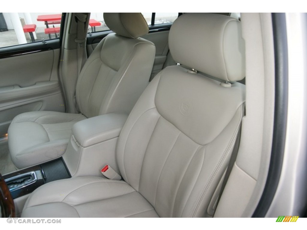 2007 Cadillac DTS Sedan Front Seat Photo #78131902